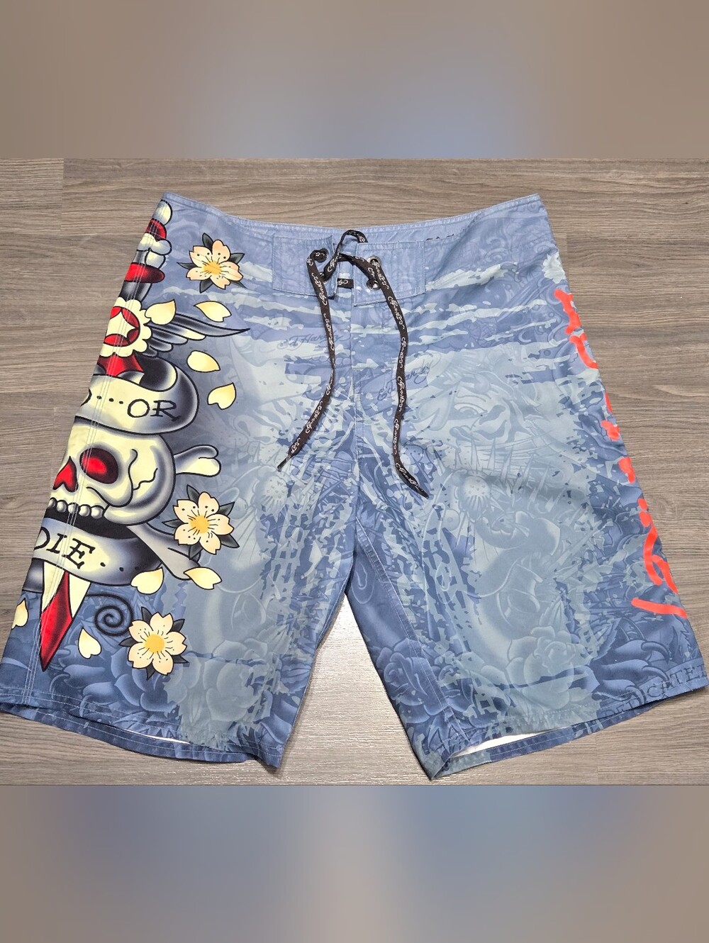 Ed Hardy Light Blue Graphic Skull & Floral Swim Board Shorts Mens 32